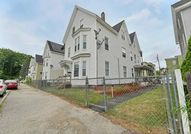 Homes for sale in Manchester, NH | 33 Rimmon St, Manchester, NH 03102 | MLS# 5096461