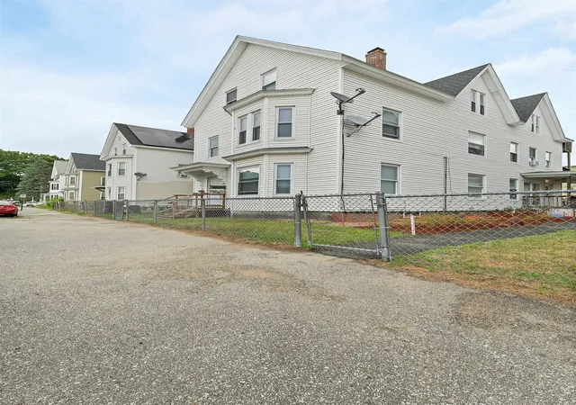 Homes for sale in Manchester, NH | 33 Rimmon St, Manchester, NH 03102 | MLS# 5096461