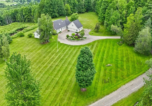 3rd image of 535 Willey Rd, Derby, VT 05829 | MLS# 5096466