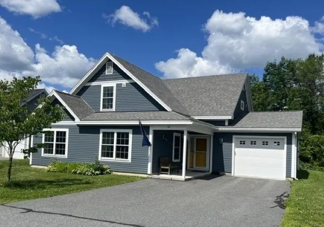 Homes for sale in Hartford, VT | 62 Pullman Ln, Hartford, VT 05001 | MLS# 5096472