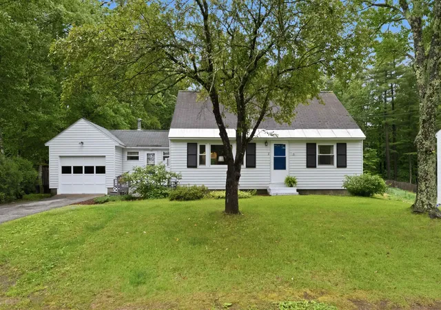 Homes for sale in Concord, NH | 5 Dover St, Concord, NH 03301 | MLS# 5096480