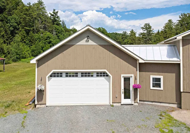 2nd image of 96 Smith Rd, Barnet, VT 05821 | MLS# 5096483