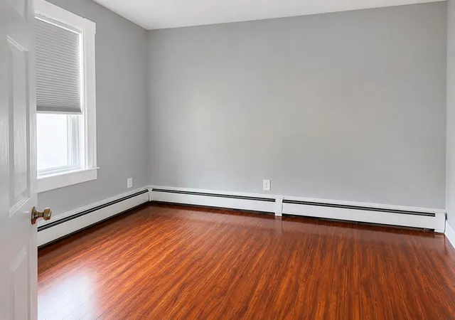 14th image of 763 Silver St, Manchester, NH 03103 | MLS# 5096496