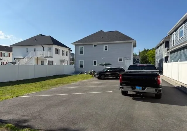 3rd image of 763 Silver St, Manchester, NH 03103 | MLS# 5096496