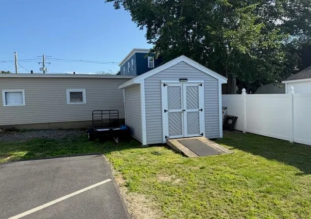 4th image of 763 Silver St, Manchester, NH 03103 | MLS# 5096496