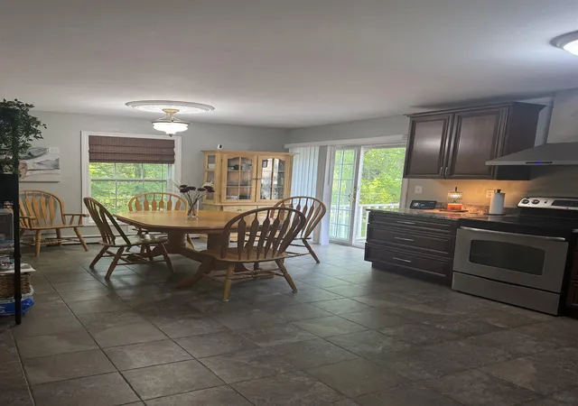 Homes for sale in Seabrook, NH | 7 Elephant Rock Rd, Seabrook, NH 03874 | MLS# 5096499