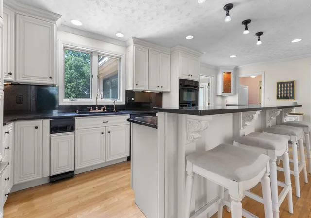 5th image of 11 Wood Hill Dr, Auburn, NH 03032 | MLS# 5096529