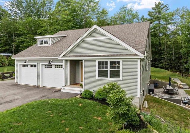 Homes for sale in Bow, NH | 5 Hamilton Ct, Bow, NH 03304 | MLS# 5096552