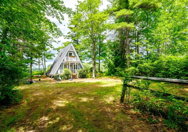 2nd image of 14 Sandy Cove Rd, Rindge, NH 03461 | MLS# 5096562