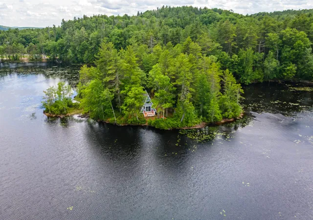 3rd image of 14 Sandy Cove Rd, Rindge, NH 03461 | MLS# 5096562
