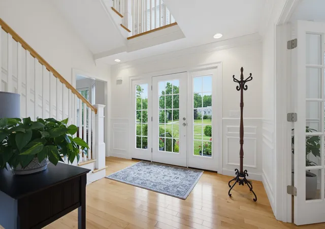 3rd image of 33 Chisholm Farm Dr, Stratham, NH 03885 | MLS# 5096563