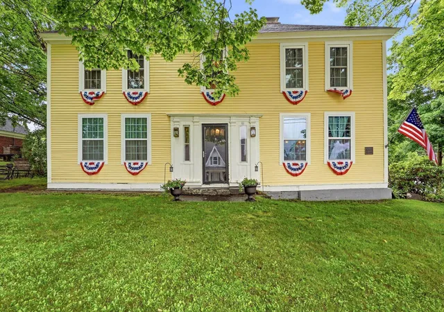 Photo 1 of Single family home for sale at 32 N Main St, Washington, NH 03280 | MLS# 5096569 | Listing updated on 2026-07-02