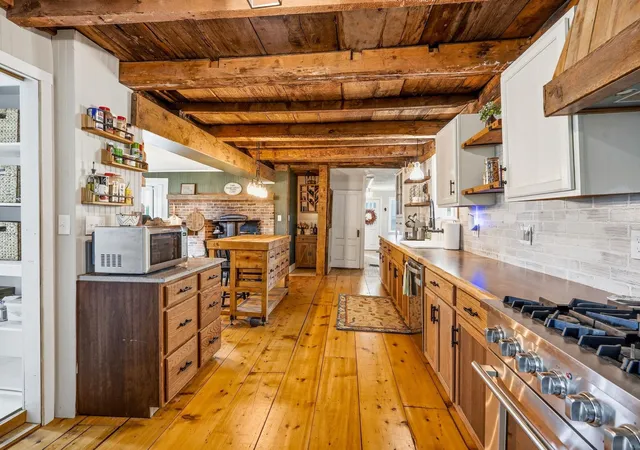 Photo 4 of Single family home for sale at 32 N Main St, Washington, NH 03280 | MLS# 5096569 | Listing updated on 2026-07-02