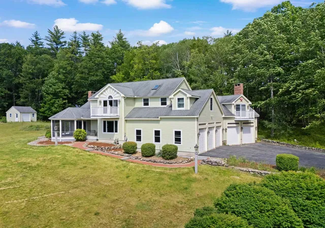 Homes for sale in Dunbarton, NH | 101 Mansion Rd, Dunbarton, NH 03046 | MLS# 5096576