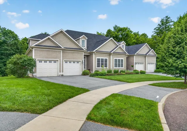 1st image of 552 Michael Ln, Williston, VT 05495 | MLS# 5096600