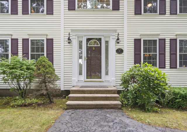 2nd image of 25 Melba Dr, Hudson, NH 03051 | MLS# 5096603