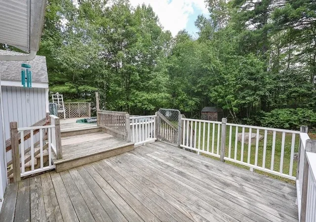 Homes for sale in Hooksett, NH | 60 Farmer Rd, Hooksett, NH 03106 | MLS# 5096608