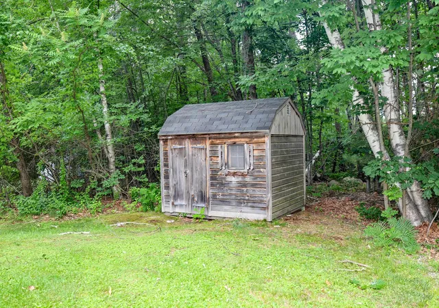 Homes for sale in Hooksett, NH | 60 Farmer Rd, Hooksett, NH 03106 | MLS# 5096608