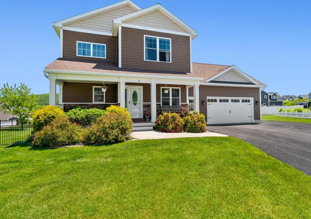 Photo 1 of Single family home for sale at 55 Over Lake Ct, Saint Albans, VT 05478 | MLS# 5096609 | Listing updated on 2026-08-31