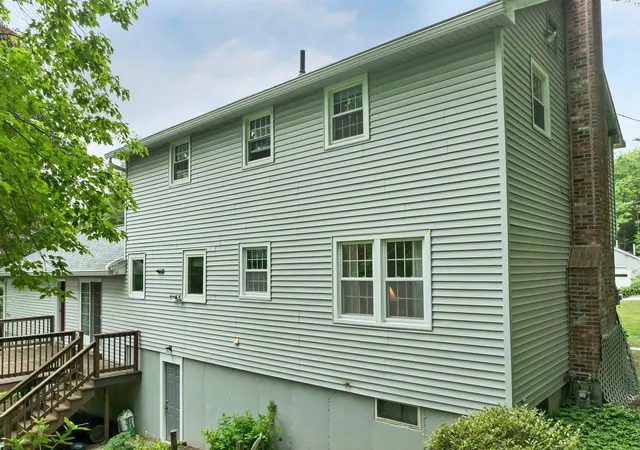 3rd image of 15 Spencer Dr, Nashua, NH 03062 | MLS# 5096622