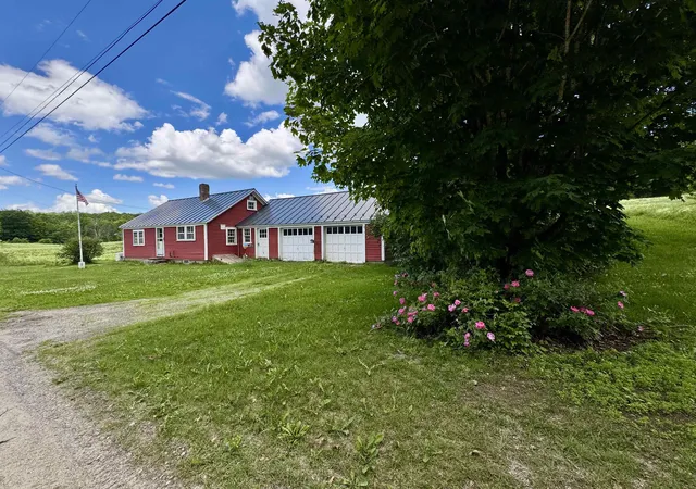 Homes for sale in Haverhill, NH | 75 Page Rd, Haverhill, NH 03780 | MLS# 5096629