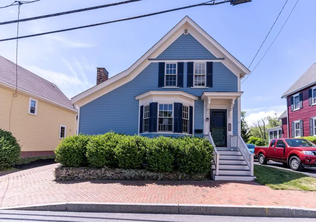 Homes for sale in Portsmouth, NH | 112 New Castle Ave, Portsmouth, NH 03801 | MLS# 5096632