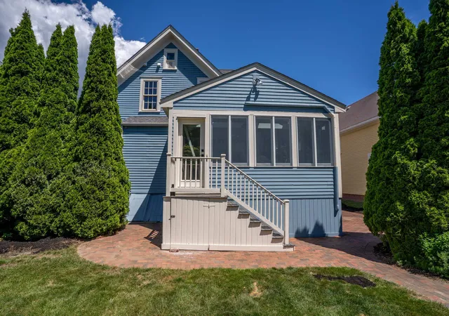 Homes for sale in Portsmouth, NH | 112 New Castle Ave, Portsmouth, NH 03801 | MLS# 5096632