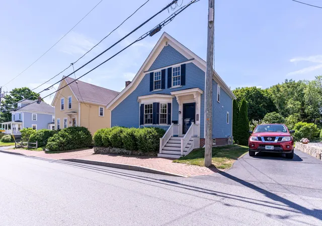 Homes for sale in Portsmouth, NH | 112 New Castle Ave, Portsmouth, NH 03801 | MLS# 5096632
