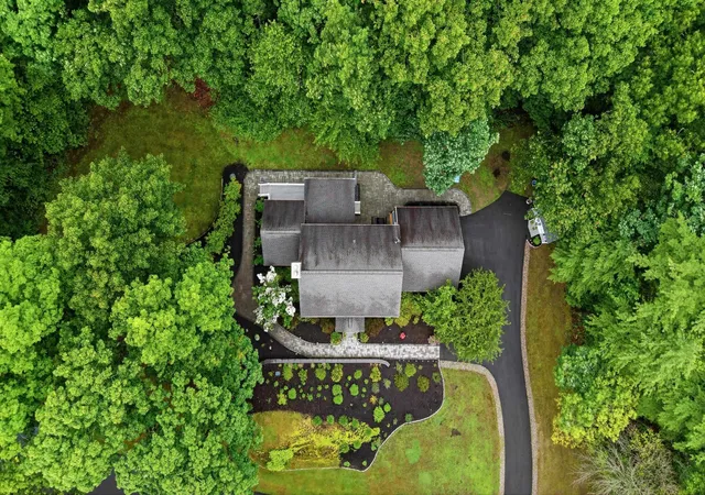 5th image of 11 Montgomery Farm Rd, Derry, NH 03038 | MLS# 5096643