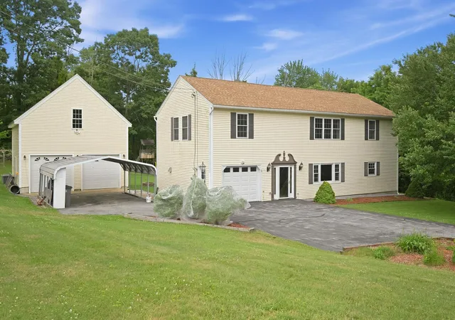 1st image of 5 Johns Dr, Hooksett, NH 03106 | MLS# 5096658