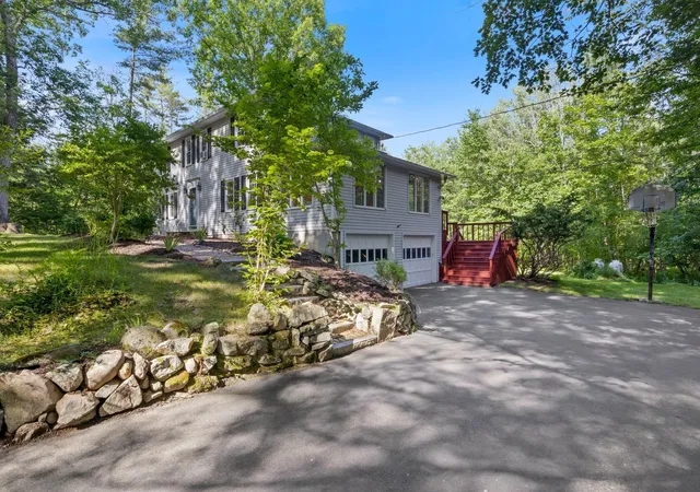 Homes for sale in Durham, NH | 46 Woodridge Rd, Durham, NH 03824 | MLS# 5096670