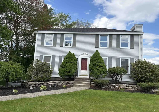 Homes for sale in Londonderry, NH | 144 Old Derry Rd, Londonderry, NH 03053 | MLS# 5096676