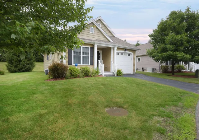 image of 19 Furnival Rd, Nashua, NH 03064 | MLS# 5096692