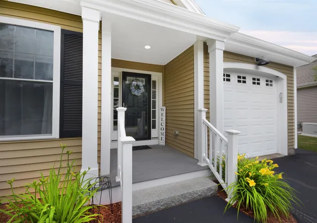 image of 19 Furnival Rd, Nashua, NH 03064 | MLS# 5096692