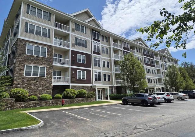Condo for sale at 10 Braemoor Woods Rd Rd #104, Salem, NH 03079 | MLS# 5096695