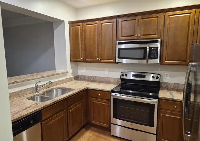 Photo 4 of Condo for sale at 10 Braemoor Woods Rd Rd #104, Salem, NH 03079 | MLS# 5096695 | Listing updated on 2026-09-12