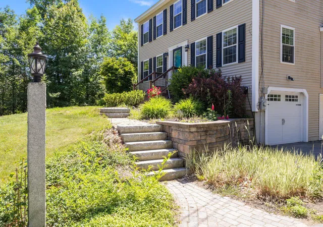 3rd image of 240 Old Nottingham Rd, Epping, NH 03042 | MLS# 5096702