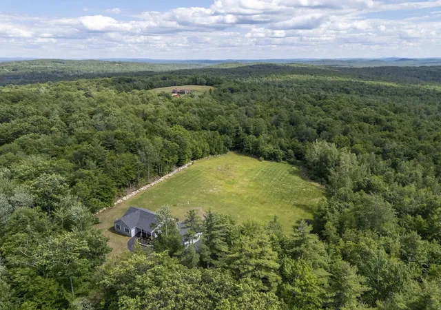 Homes for sale in Salisbury, NH | 85 Loverin Hill Rd, Salisbury, NH 03268 | MLS# 5096716