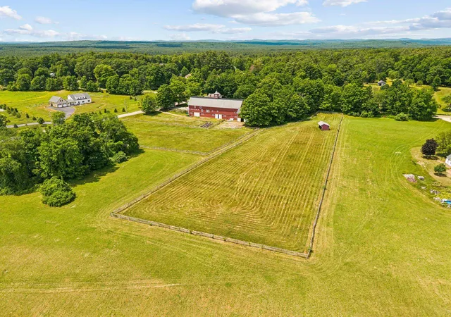 Photo 3 of Single family home for sale at 83 Worcester Rd, Hollis, NH 03049 | MLS# 5096722 | Listing updated on 2026-09-02