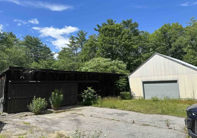 Homes for sale in Winchester, NH | 369 Manning Hill Rd, Winchester, NH 03470 | MLS# 5096726