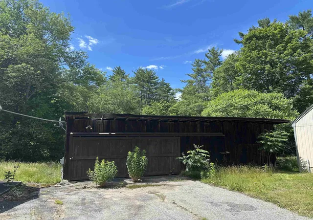 Homes for sale in Winchester, NH | 369 Manning Hill Rd, Winchester, NH 03470 | MLS# 5096726