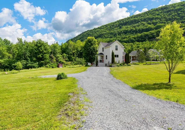 Photo 4 of Single family home for sale at 11 Doe Meadow Rd, Monkton, VT 05469 | MLS# 5096729 | Listing updated on 2026-06-30