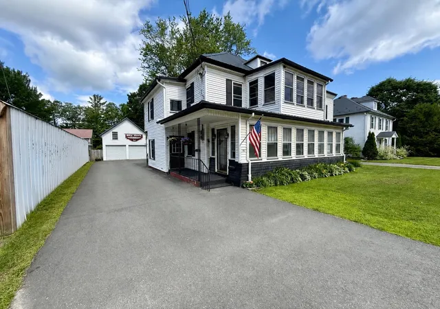 1st image of 305 Union St, Newport, VT 05855 | MLS# 5096731