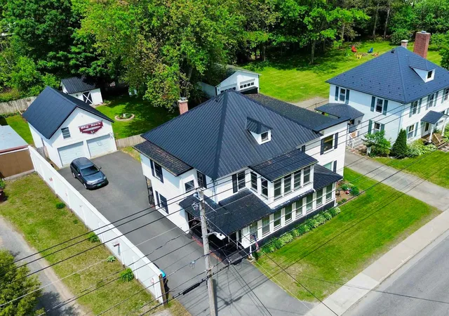 2nd image of 305 Union St, Newport, VT 05855 | MLS# 5096731