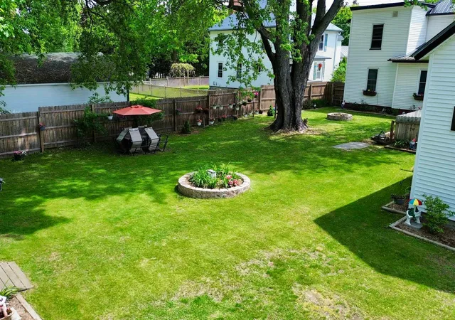 5th image of 305 Union St, Newport, VT 05855 | MLS# 5096731