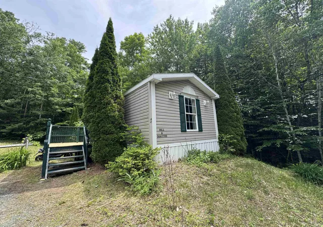 Homes for sale in Canaan, NH | 42 Vista Dr, Canaan, NH 03741 | MLS# 5096743