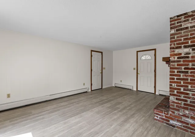 5th image of 10 Colonial Cir, Hampton, NH 03842 | MLS# 5096761