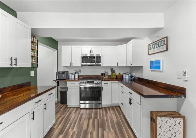 Photo 3 of Single family home for sale at 1046 Hathaway Point Rd, Saint Albans, VT 05478 | MLS# 5096763 | Listing updated on 2026-08-18