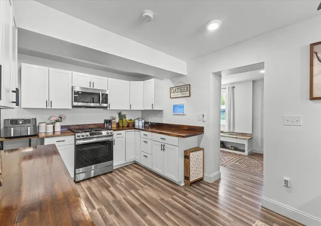 Photo 3 of Single family home for sale at 1046 Hathaway Point Rd, Saint Albans, VT 05478 | MLS# 5096763 | Listing updated on 2026-08-18