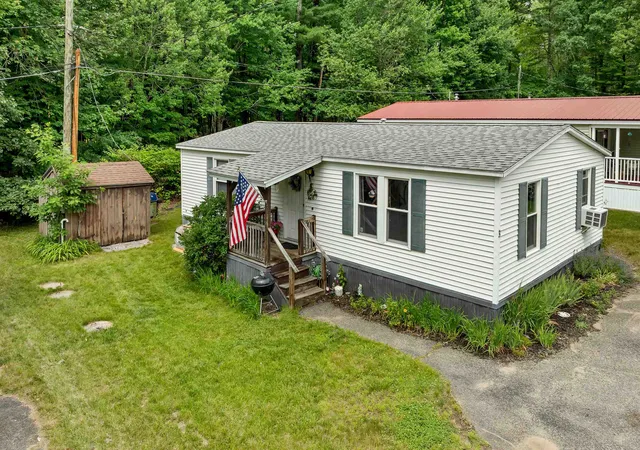 Homes for sale in Lee, NH | 3 Pinecrest Estates, Lee, NH 03861 | MLS# 5096782
